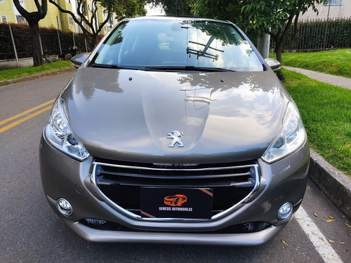 Peugeot 208 2014 1.6 Allure
