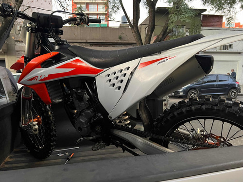 Imagen 2 de 10 de Ktm 250 Sxf 2020 44hs Uso No Husqvarna Fc Crf Yzf Rider Pro