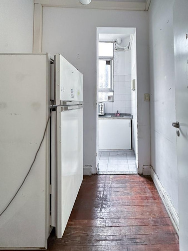 Imagen 13 de 24 de Departamento 4 Ambientes. Apto Comercial. Frente A Plaza. Piso Alto.