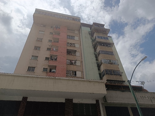 Venta De Apartamento En Altagracia A 2 Cuadras De La Av. Urdaneta C21 La Redoma A.m.