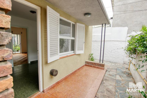 Venta En Block De Dos Casas En Ph - Martínez
