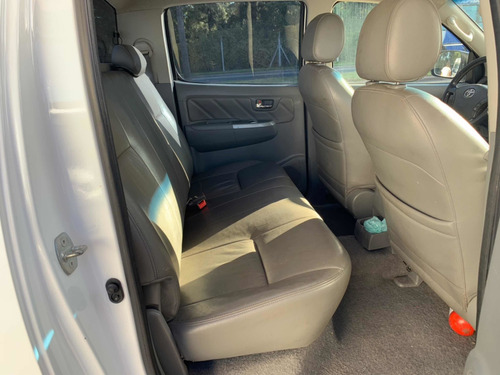 Toyota Hilux 3.0 I Srv Cab Doble 4x2 Cuero 2010