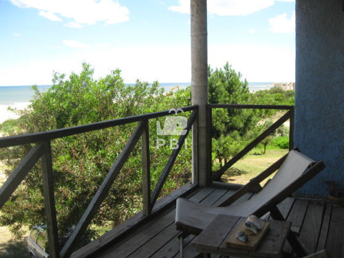 Cabañas En Punta Del Diablo, Rocha - Ref : Pbi13318