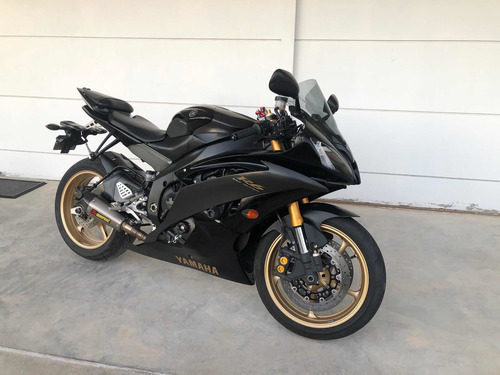 Yamaha R6