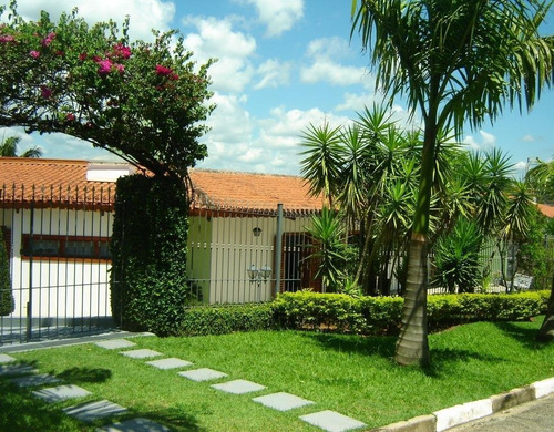 Imagem 4 de 19 de Casa Com 4 Dormitórios À Venda, 640 M² Por R$ 1.890.000,00 - Condomínio Flamboyant - Atibaia/sp - Ca0611