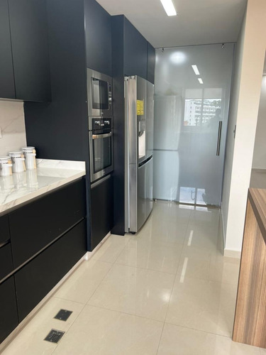 Imagen 7 de 19 de En Venta Apartamento En El Conjunto Residencial Playa Guaica, Lecheria. Y.p