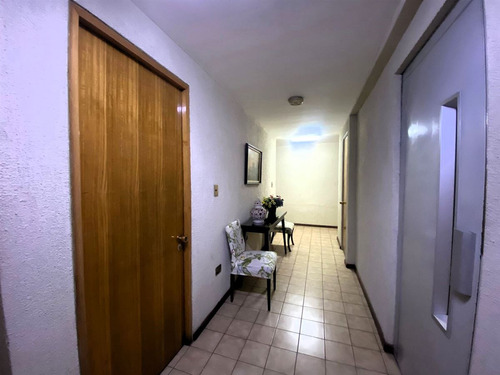 Departamento En Venta De 3 Dorm. En Las Condes