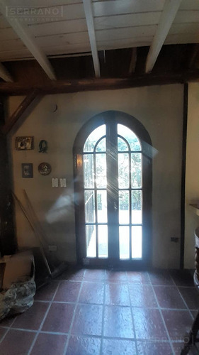 Venta Casa 3 Amb, Pileta, Calle Guiraldes Esq. Larreta, Parque Sakura, Exaltación De La Cruz