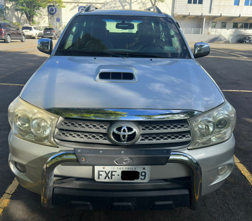 Toyota SW4 3.0 Srv 7l 4x4 5p