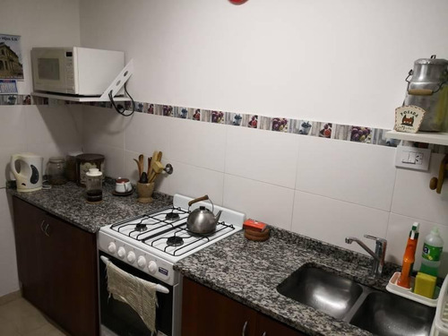 Imagen 18 de 23 de Casa De Dos Dormitorios, Un Baño, Escritorio, Amplio Jardin