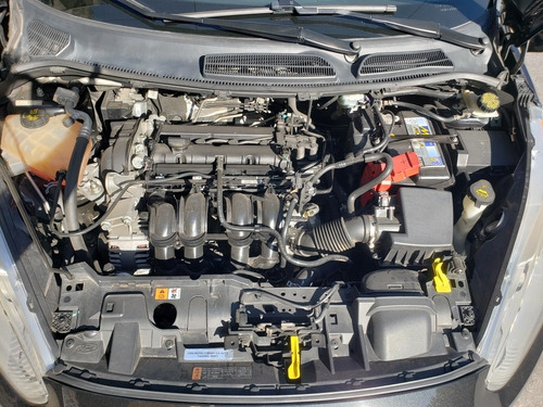 Imagen 12 de 15 de Ford Fiesta Titanium Powershift