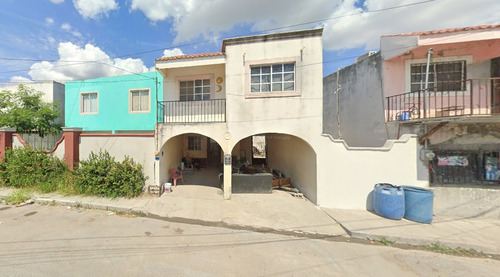 Casa En Venta En La Colonia Los Presidentes En Matamoros, Tamaulipas -avf07