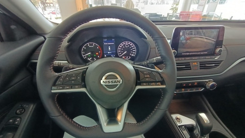 Imagen 8 de 14 de Nissan Altima Sr 2.0 Turbo Cvt