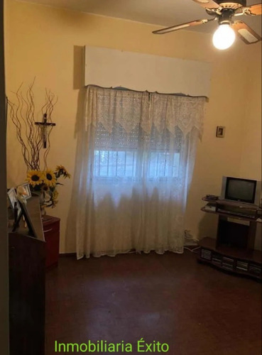 Se Vende Ph De Bajos Al Frente 100m2. 3 Dorm En Bella Vista