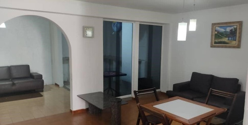 Imagen 3 de 13 de Best House Vende Cómodo Town House En Llano Alto