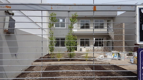 Imagen 4 de 11 de Ph 2 Ambientes C/jardin - Castelar Norte