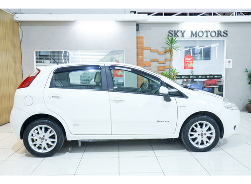 Fiat Punto 1.8 ESSENCE 16V FLEX 4P AUTOMATIZADO
