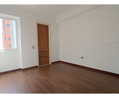 Apartamento En Alquiler Urb. Los Mangos Pe-8370769