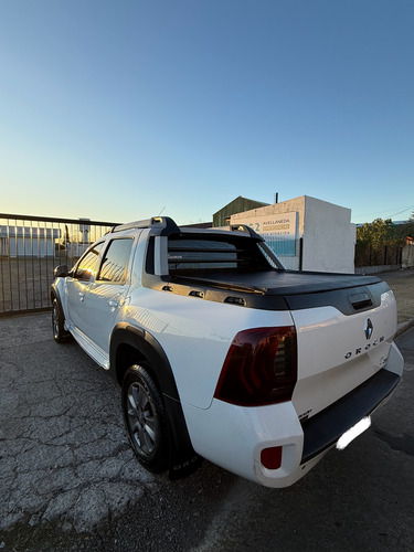 Renault Duster Oroch 2.0 Outsider Plus