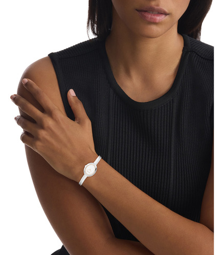 Reloj Calvin Klein Dama Twisted Bezel 25100055 Plateado