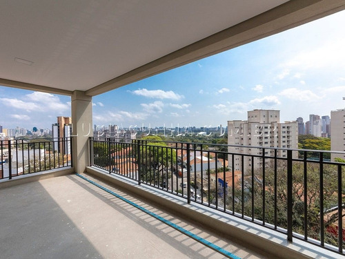Apartamento Alto Padrão À Venda Na Vila Mariana - 267 M², 4 Suítes, Varanda, Lavabo, 5 Vagas E Depósito - 179