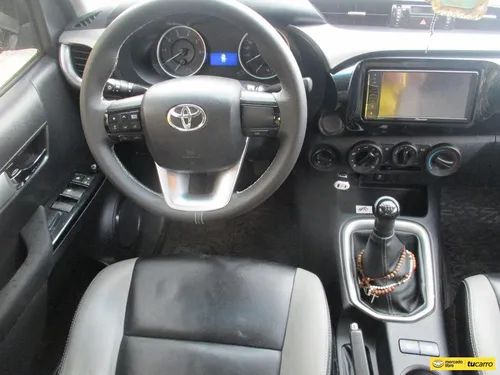 Toyota Hilux Doblecabina 4x4 2400cc Mt Aa