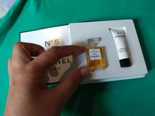 Chanel 5 miniatura new arrivals
