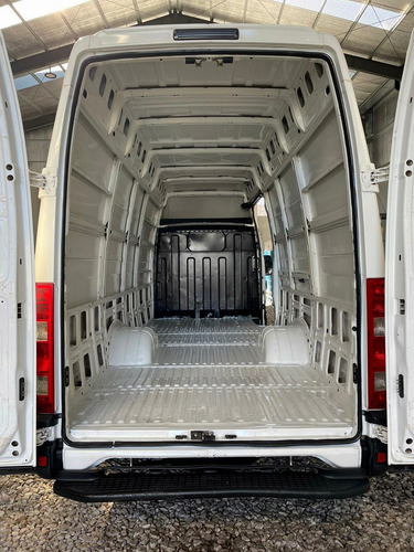 Iveco Daily 3.0 Furgon 55c16 H3 155cv 17.2m3 3950