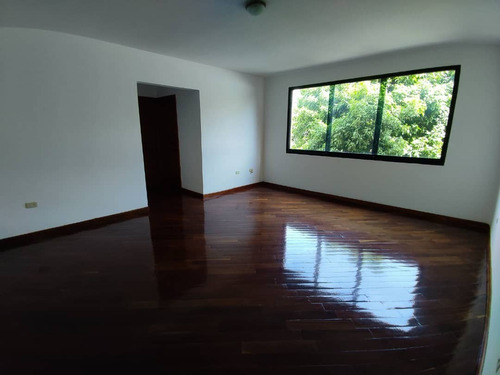 Imagen 4 de 18 de Amplio Apartamento En Venta En La Soledad Las Delicias Maracay 04128900222