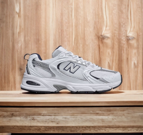Tenis New Balance 530 Mujer Blanco Y Plata Blanco Lisa 24.5