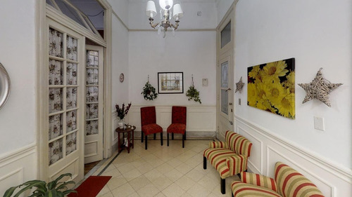 Imagen 3 de 21 de Departamento De 7 Ambientes A Metros A Av. Corrientes !! Oportunidad