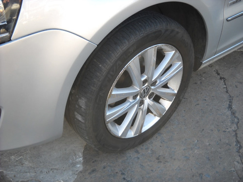 Volkswagen Suran 1.6 Highline 101cv Cuero