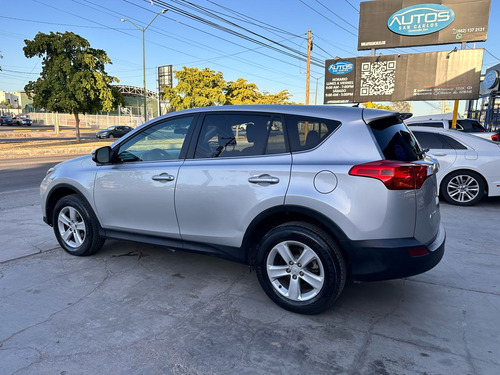 Toyota RAV4 2.5 Xle L4/ At