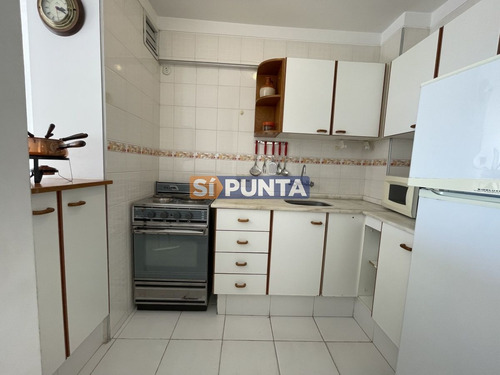 Imagen 6 de 18 de Apartamento En Alquiler - Brava