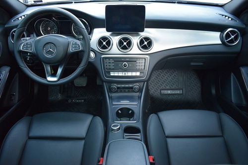 Mercedes Benz Gla200 2019 11.000 Kms