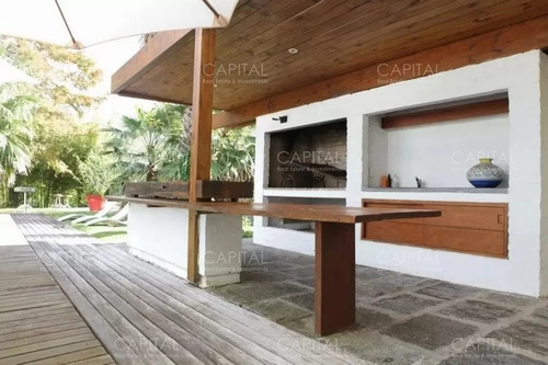 Venta De Mansion En Golf De Punta Del Este