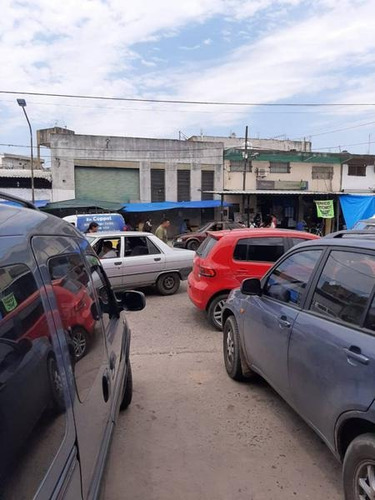 Imagen 8 de 14 de Importante Local En Alquiler