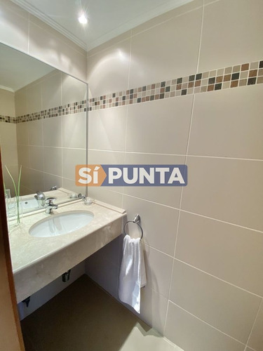 Imagen 15 de 30 de Venta De Apartamento De 3 Dormitorios En Torre Marigot Punta Del Este