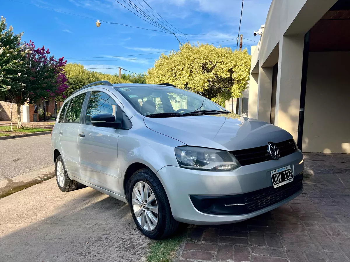 Volkswagen Suran 1.6 Trendline 11b