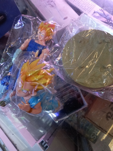 Figura Vegeta Y Trunks