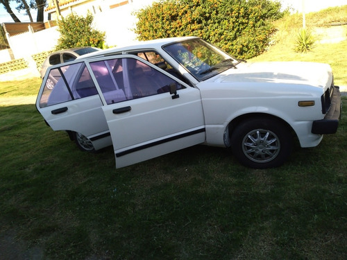 Toyota Starlet Sedan 5 Puertas