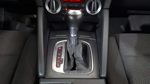 Audi A3 1.4 TFSI AMBIENTE PLUS S TRONIC