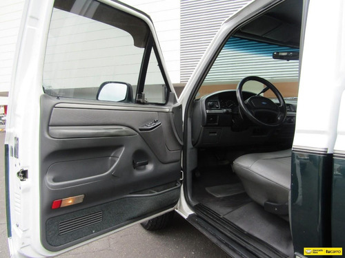 Ford F-150 5.0 Xlt 4x2
