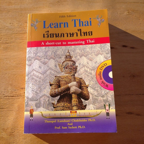 Fretgráts Livro Learn Thai Thanapol  Inglês Tailandês 1 Dvd