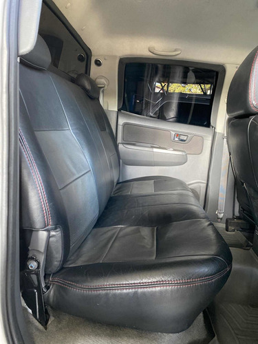 Imagen 4 de 4 de Toyota Hilux Kavak Blindado Automático