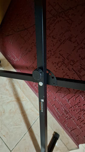 Teclado Yamaha Psr-e273 (incluye Paral) (Usado)