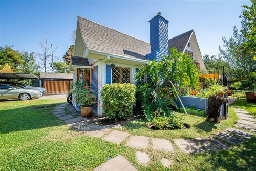 Casa En Venta En La Reina