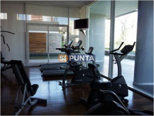 Imagen 21 de 30 de Pent House En Torre De Categoría