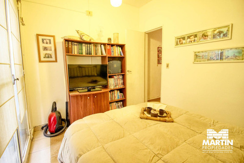 Casa En Venta 4 Amb Con Jardín En Mart.-santa Fe/fleming