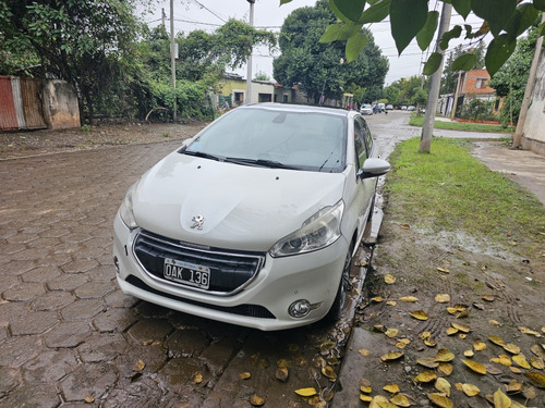 Peugeot 208 1.6 Feline